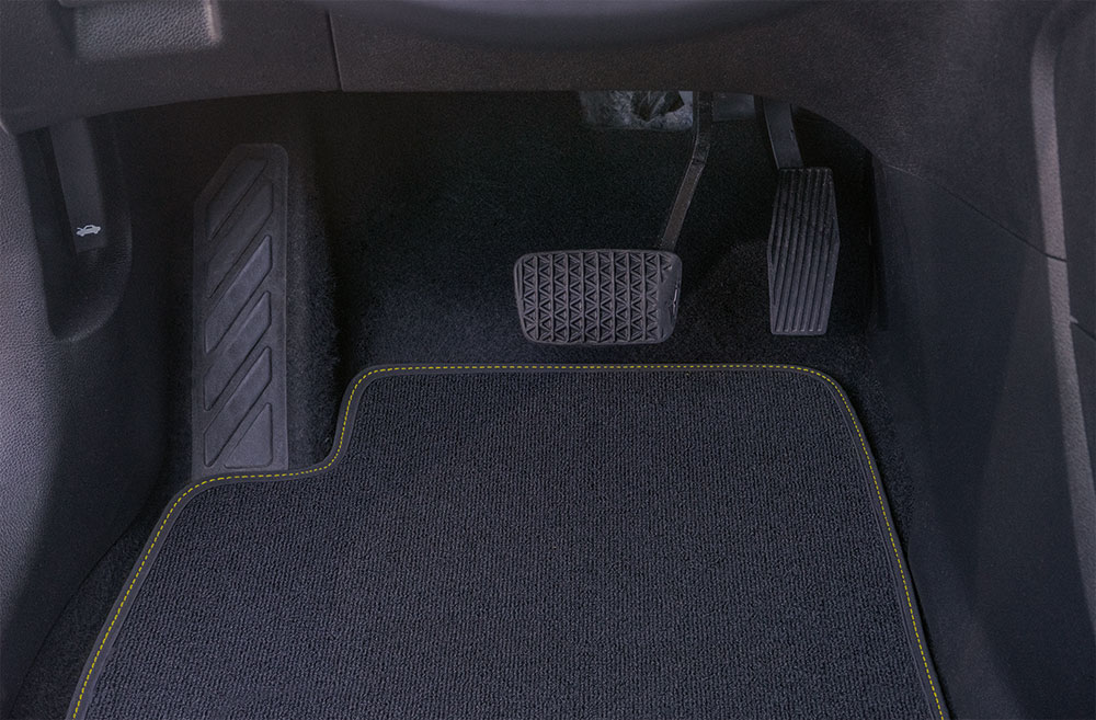 Autoteppich 4-teilig Comfort blau/silber (B194)
Alfa Romeo Mito ab 09/2008